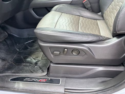 Used 2024 Chevrolet Silverado 1500 ZR2 w/ Technology Package image 23