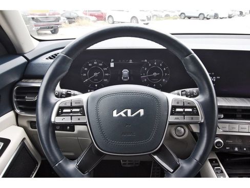 Used 2023 Kia Telluride SX AWD/4WD image 16