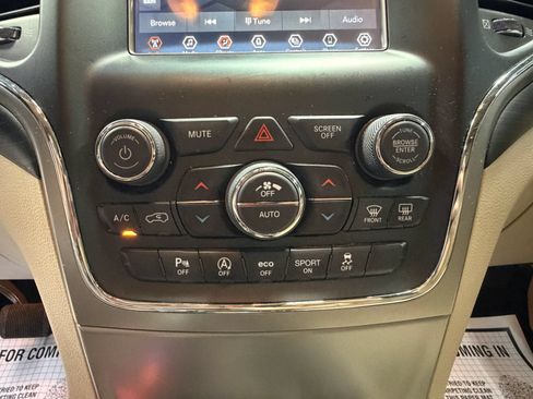 Used 2021 Jeep Grand Cherokee Laredo RWD image 31