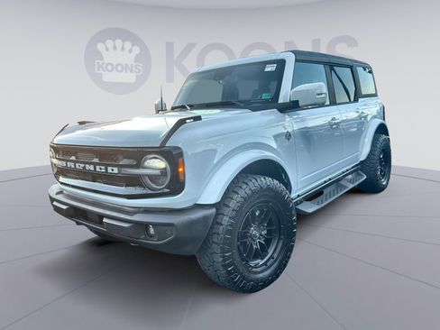 Used 2022 Ford Bronco Outer Banks image 1