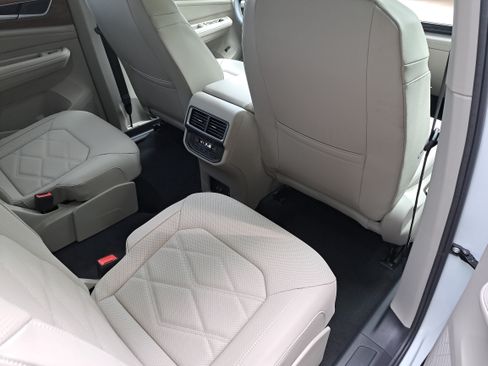 New 2026 Volkswagen Atlas SE AWD/4WD image 11