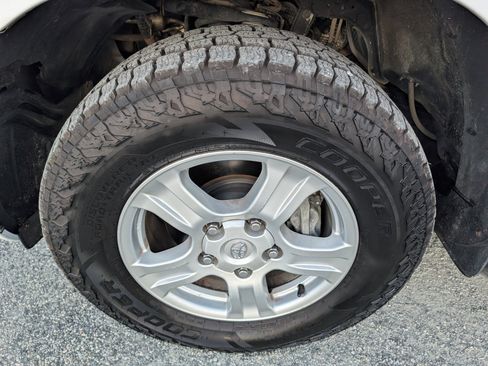 Used 2013 Toyota Sequoia SR5 image 12