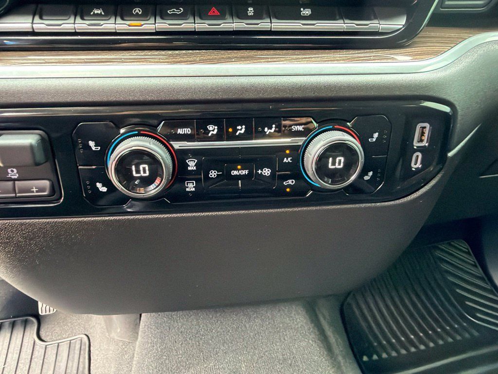 Used 2025 Chevrolet Silverado 1500 LT AWD/4WD image 31