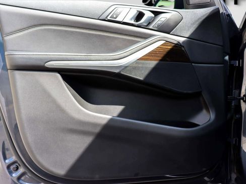 Used 2019 BMW X5 xDrive40i w/ Convenience Package image 13