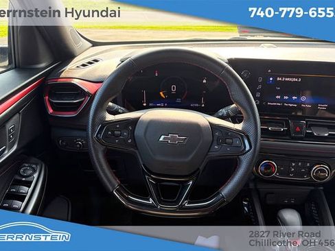 Used 2024 Chevrolet TrailBlazer RS AWD/4WD image 6