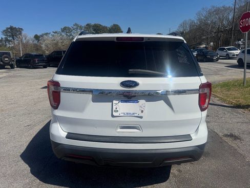 Used 2018 Ford Explorer FWD image 4
