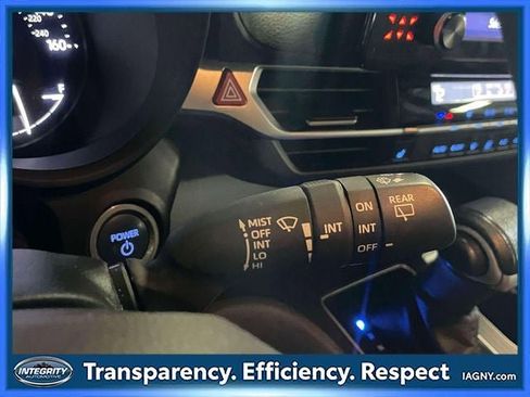 Used 2023 Toyota Sienna XLE FWD image 26