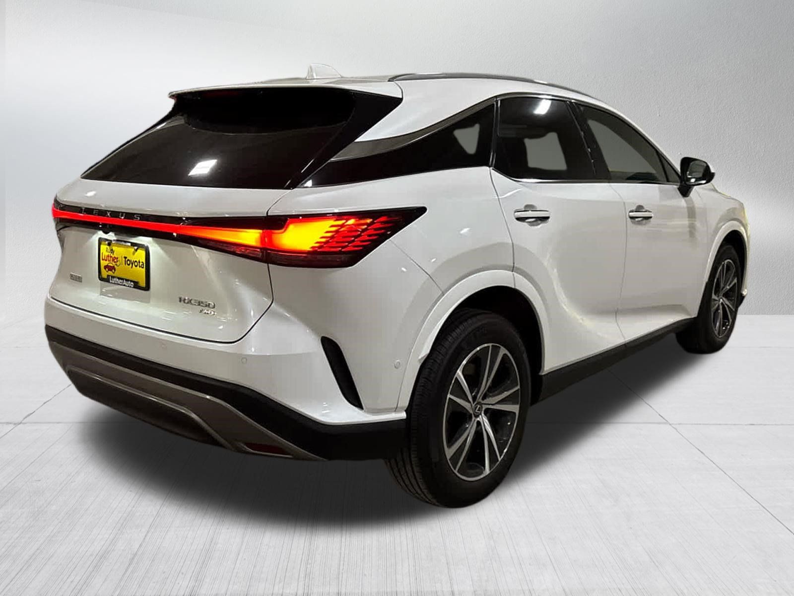 Used 2023 Lexus RX 350 Premium w/ Cold Area Package AWD/4WD image 6