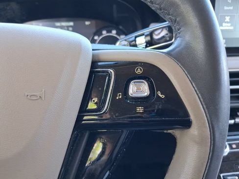 Used 2021 Lincoln Corsair FWD image 29