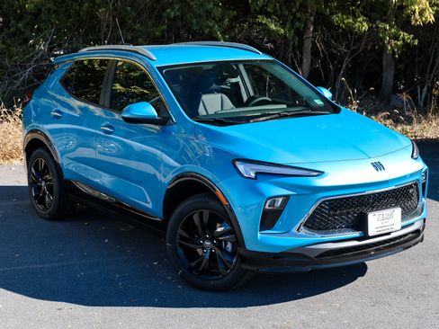 New 2026 Buick Encore GX Sport Touring w/ Comfort Package image 2