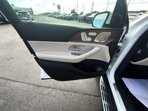 Used 2023 Mercedes-Benz GLE 450 4MATIC image 11