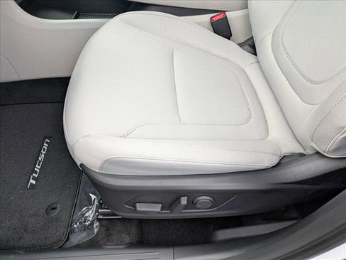 New 2026 Hyundai Tucson SEL w/ Tow & Go Package image 4
