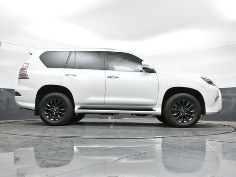 Used 2022 Lexus GX 460 Premium w/ Premium Package AWD/4WD image 41