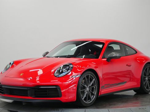 Used 2024 Porsche 911 Carrera image 5