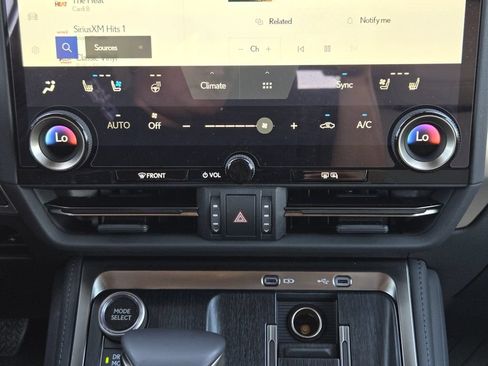 Certified 2025 Lexus GX 550 AWD/4WD image 18