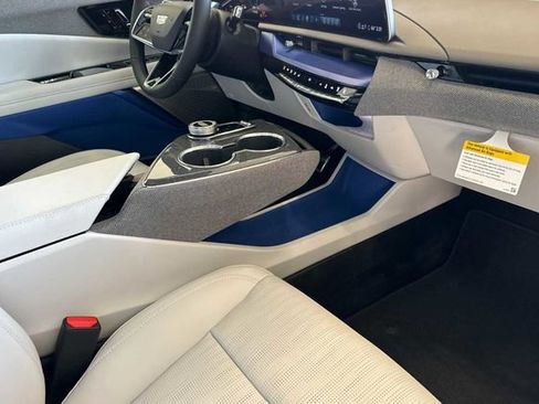 New 2026 Cadillac Optiq Luxury 2 w/ LPO, Floor Liner Package AWD/4WD image 15