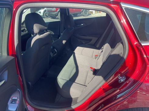 Used 2025 Chevrolet Malibu LT image 14
