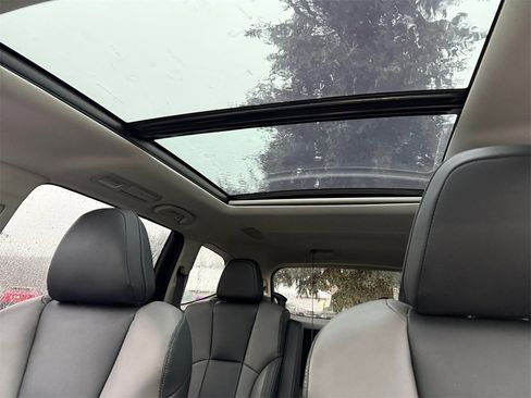 Used 2023 Subaru Ascent Onyx Edition Limited image 22