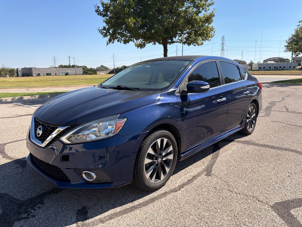 Used 2019 Nissan Sentra SR FWD image 1