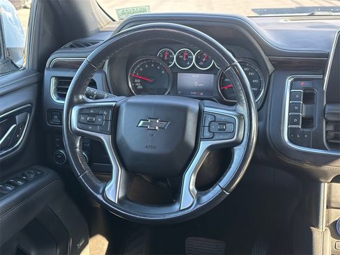 Used 2021 Chevrolet Suburban Z71 image 24