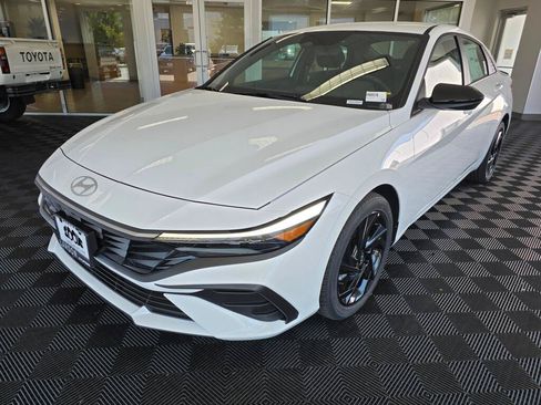 New 2026 Hyundai Elantra Sport FWD image 7