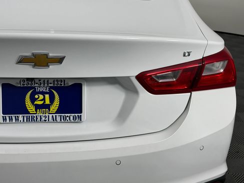 Used 2024 Chevrolet Malibu LT w/ LPO, Floor Liner Package FWD image 12