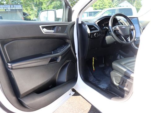 Used 2024 Ford Edge SEL AWD/4WD image 10