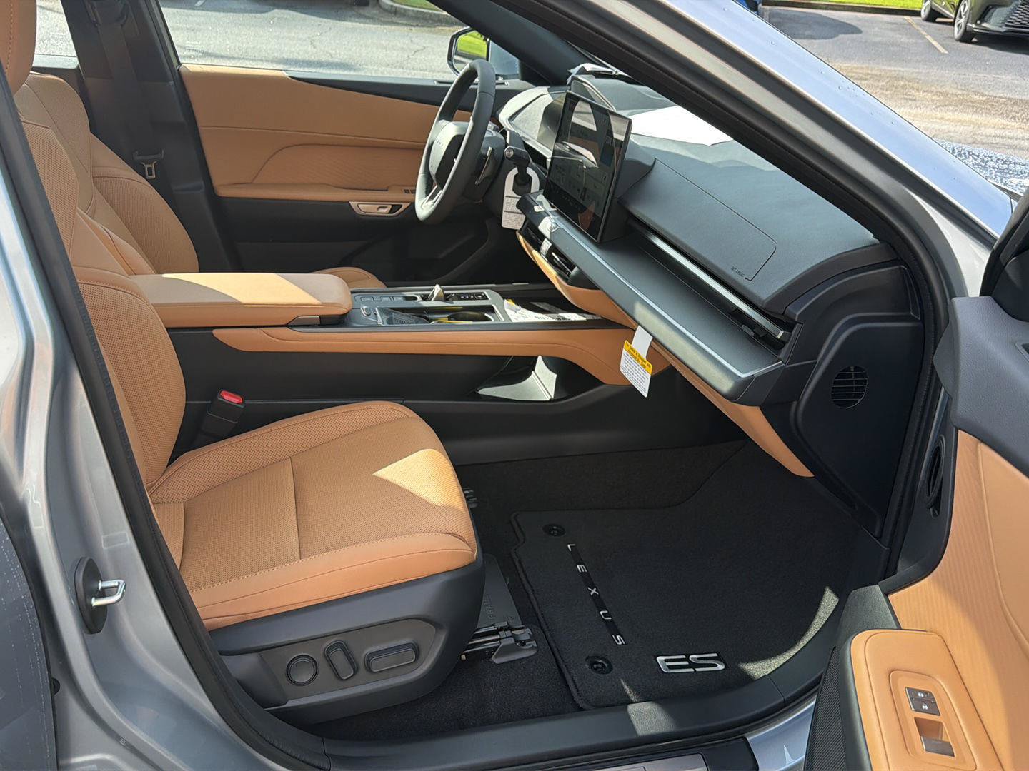 New 2026 Lexus ES 350e w/ Convenience Package FWD image 13