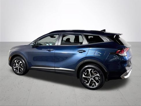 Certified 2025 Kia Sportage EX w/ EX Premium Package AWD/4WD image 9