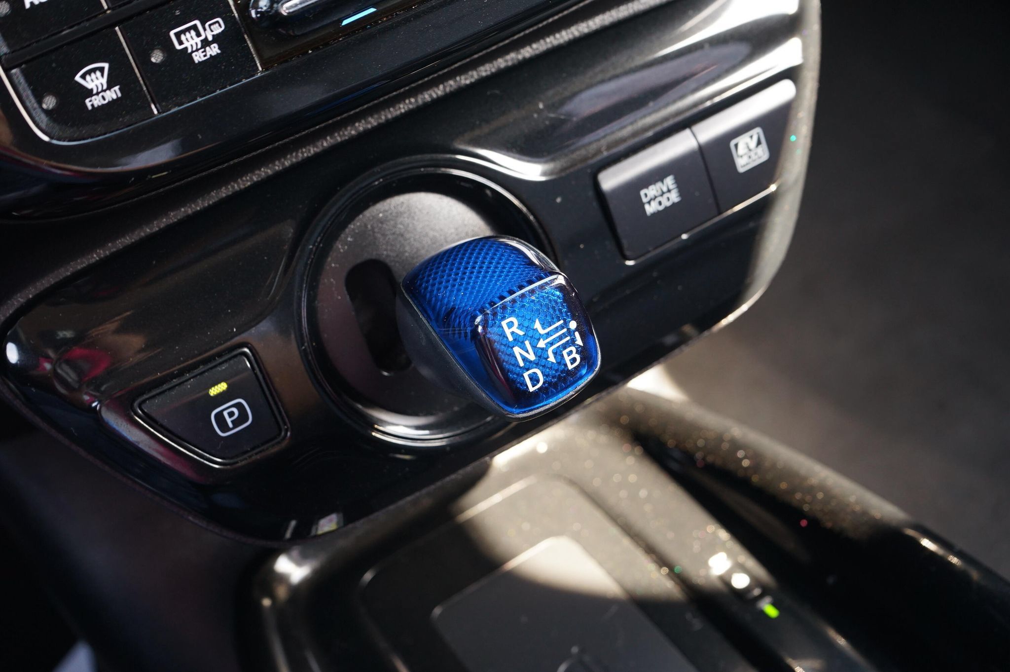 Used 2020 Toyota Prius XLE FWD image 17