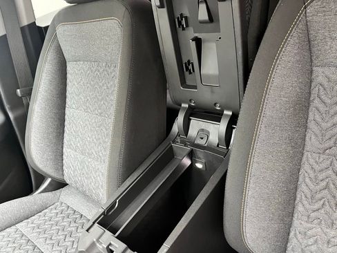 Used 2023 Chevrolet Equinox LT AWD/4WD image 29