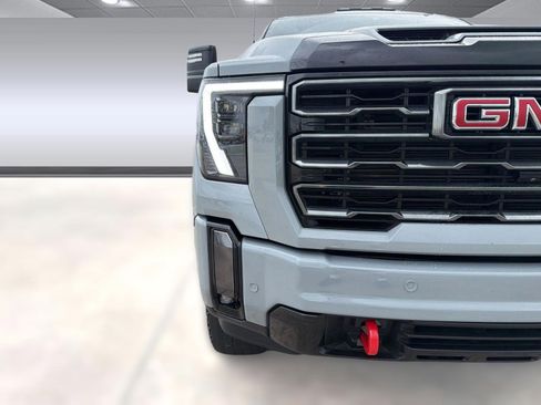 Used 2024 GMC Sierra 2500 AT4 w/ AT4 Premium Plus Package image 10