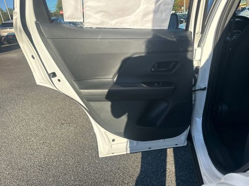 New 2026 Nissan Kicks S image 21