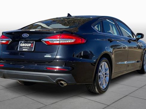 Certified 2019 Ford Fusion SE image 12