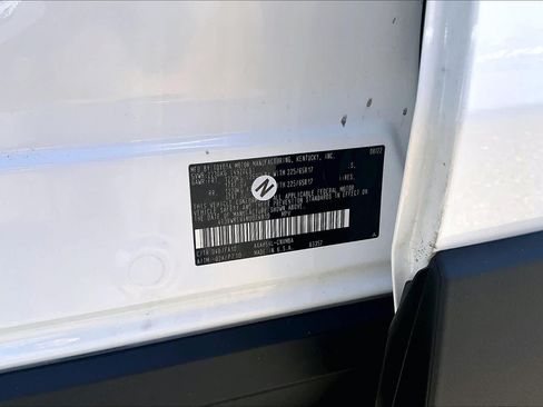 Certified 2022 Toyota RAV4 XLE w/ Convenience Package AWD/4WD image 36
