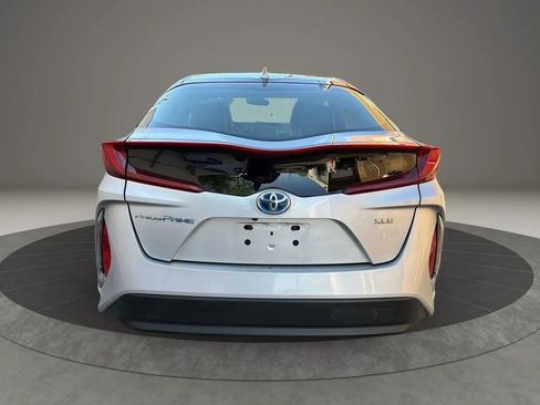 Used 2022 Toyota Prius Prime XLE FWD image 6