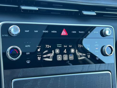 New 2026 Genesis GV80 2.5T Prestige image 26