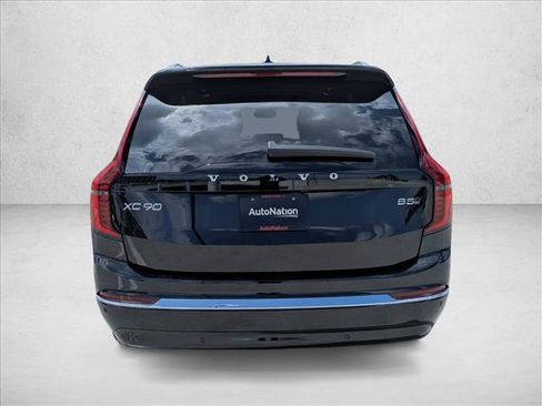 New 2026 Volvo XC90 B5 Plus w/ Protection Package AWD/4WD image 7