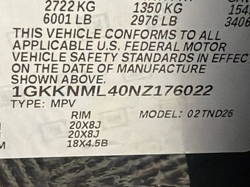 Used 2022 GMC Acadia SLT w/ Technology Package image 34