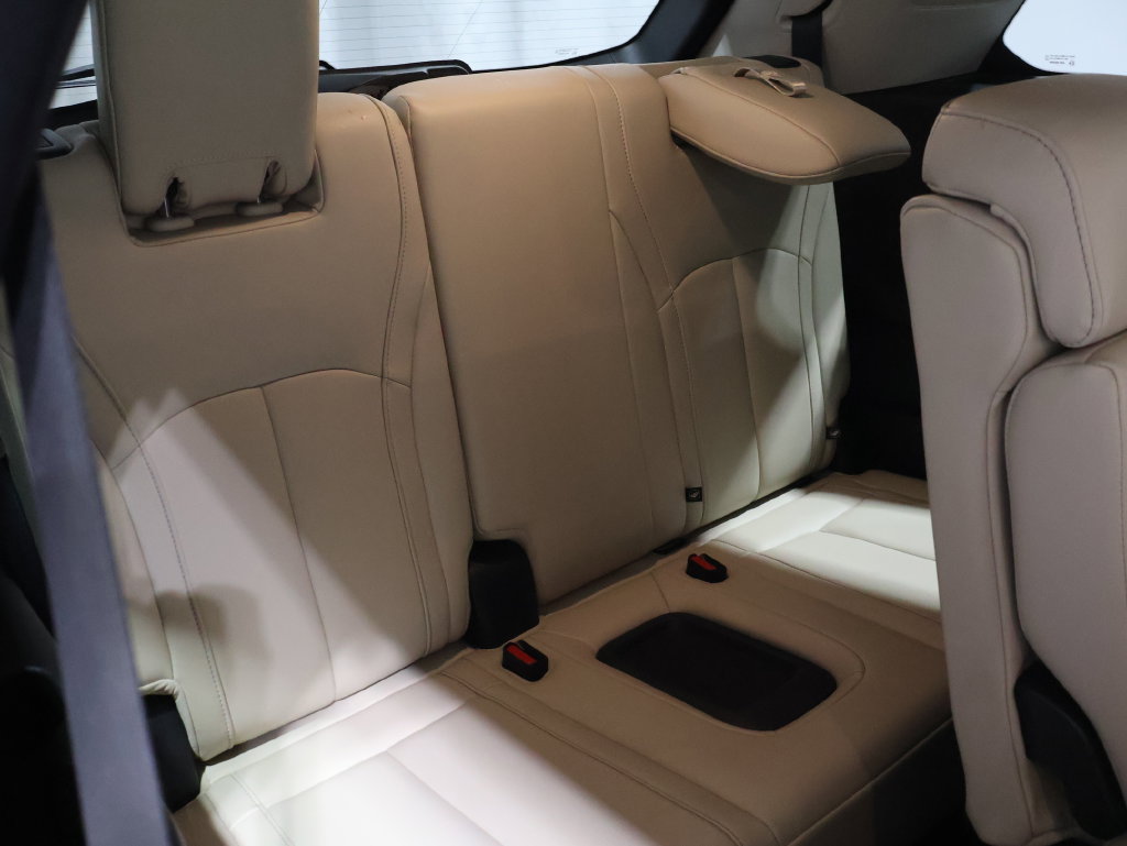 Used 2023 INFINITI QX60 Luxe AWD/4WD image 26