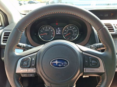 Used 2017 Subaru Crosstrek 2.0i Premium image 18