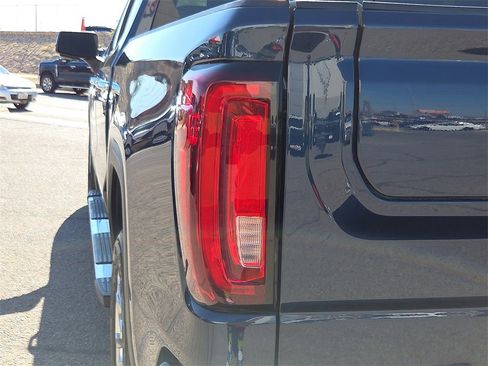 Used 2020 GMC Sierra 1500 SLT image 14