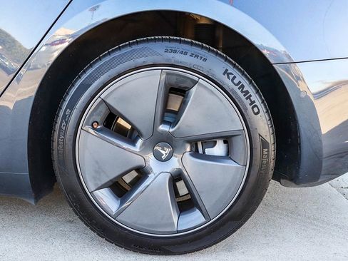 Used 2022 Tesla Model 3 Base image 11