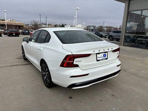 Used 2024 Volvo S60 B5 Core image 7