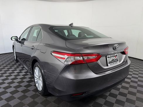 Used 2019 Toyota Camry LE FWD image 14