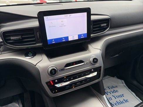 Used 2021 Ford Explorer XLT w/ Equipment Group 202A image 16