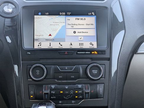 Used 2018 Ford Explorer XLT w/ Equipment Group 202A image 20