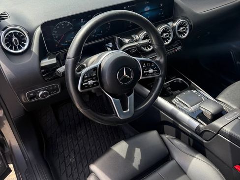 Used 2021 Mercedes-Benz GLA 250 4MATIC image 8