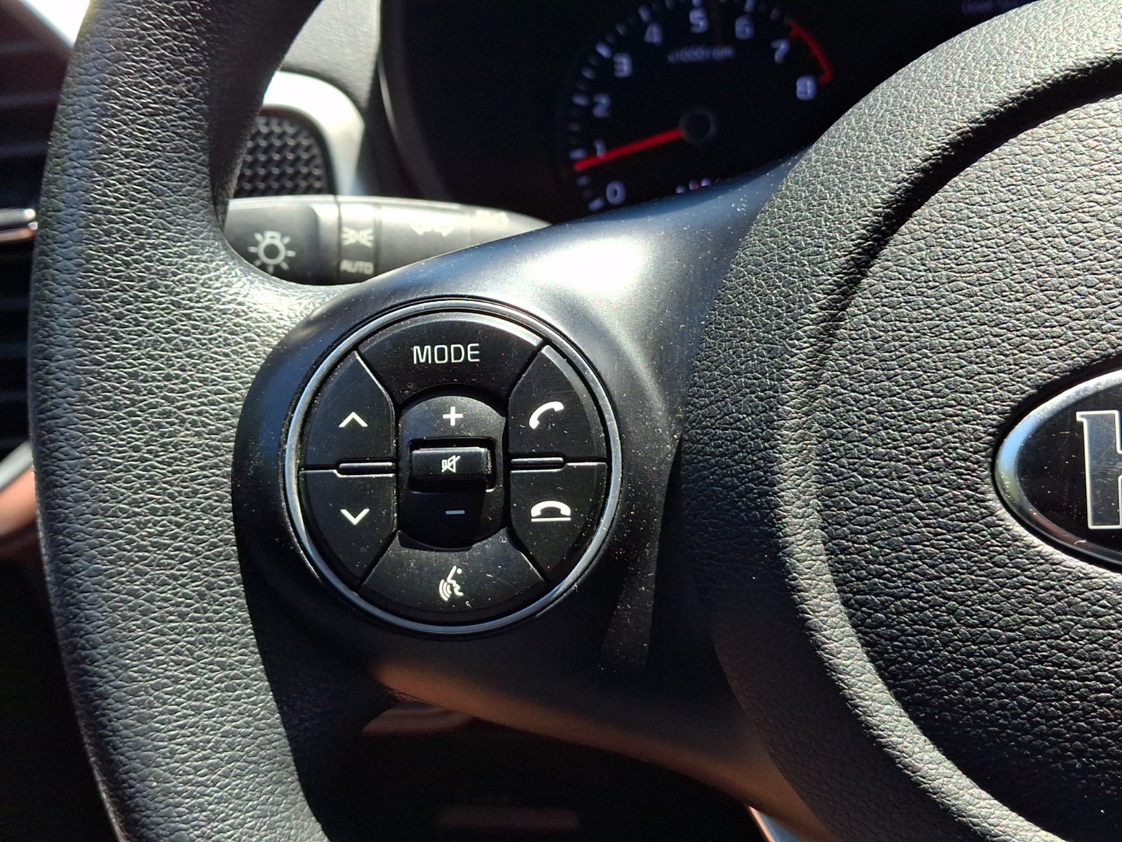 Used 2020 Kia Soul LX FWD image 22