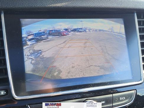 Used 2020 Buick Encore Preferred image 18